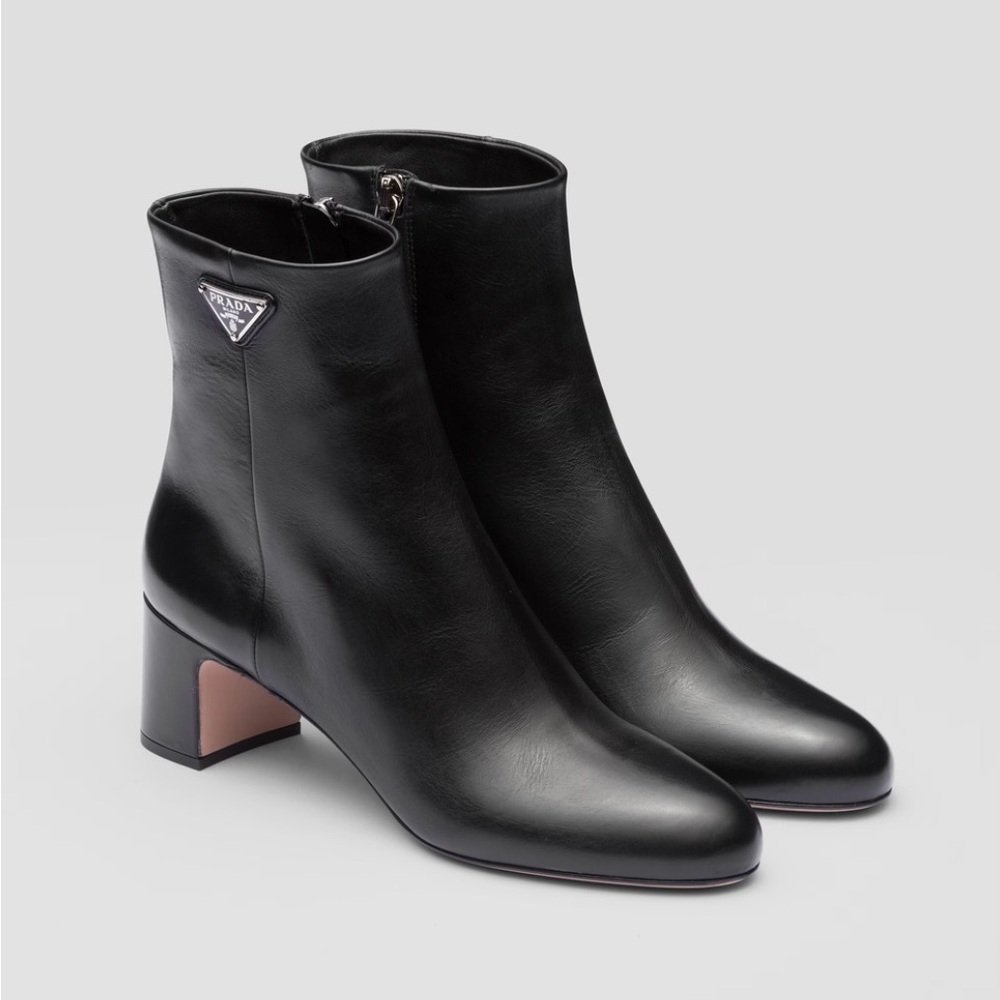 Prada leather booties. Never worn. Size 39/9 Prada size (IT)
